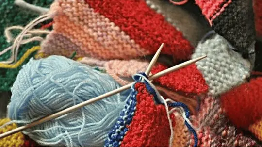 Different Types of  Needles Used in Knitting